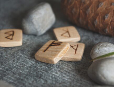 runes divinatoires